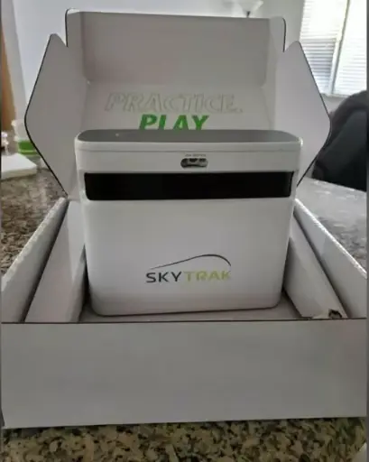 Skytrak Plus Launch Monitor 